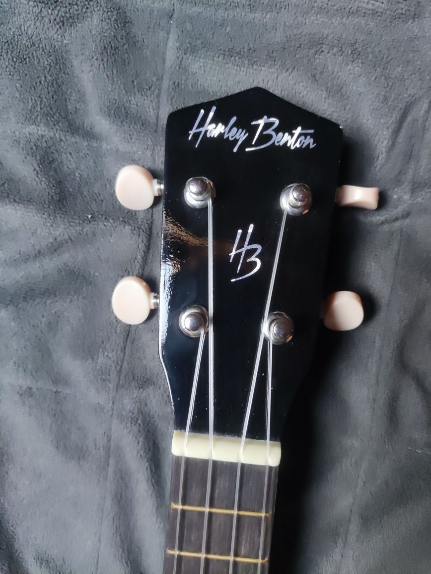 Ukulele Harley Benton uk12 black