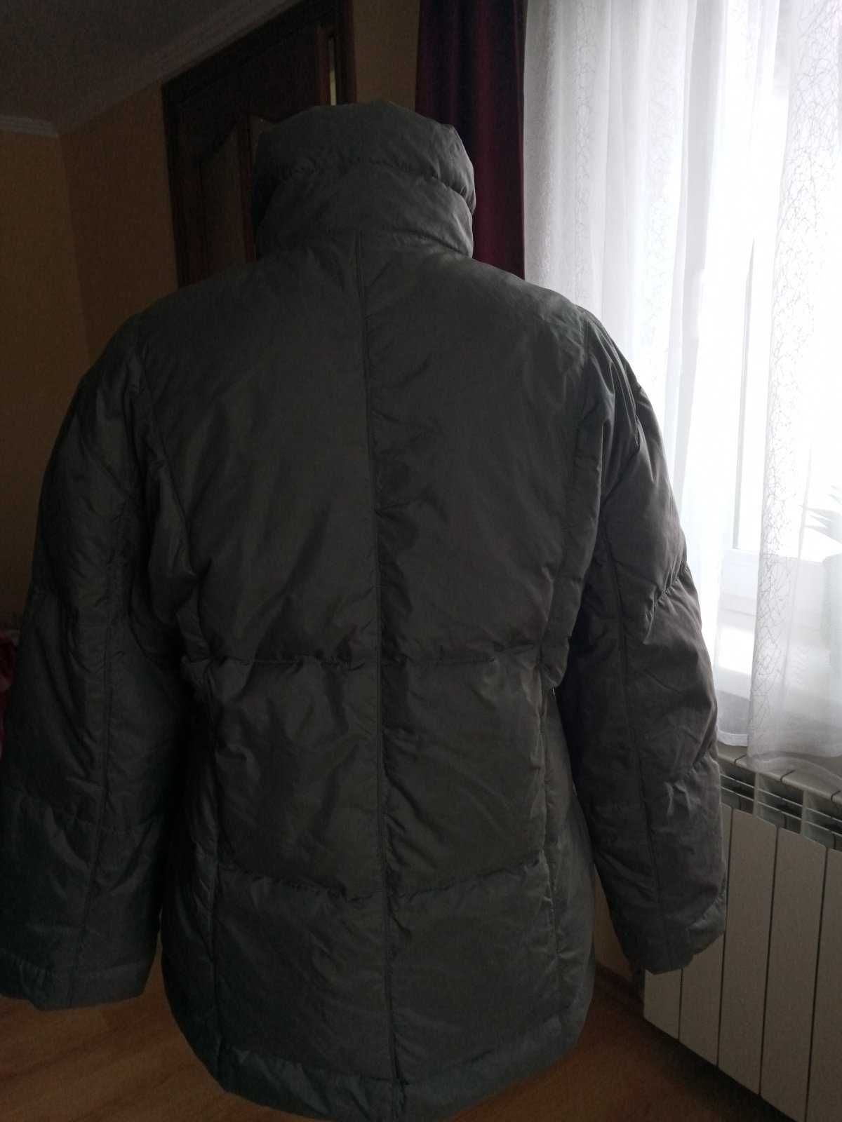 Спортивна куртка хакі 46-48 розмір