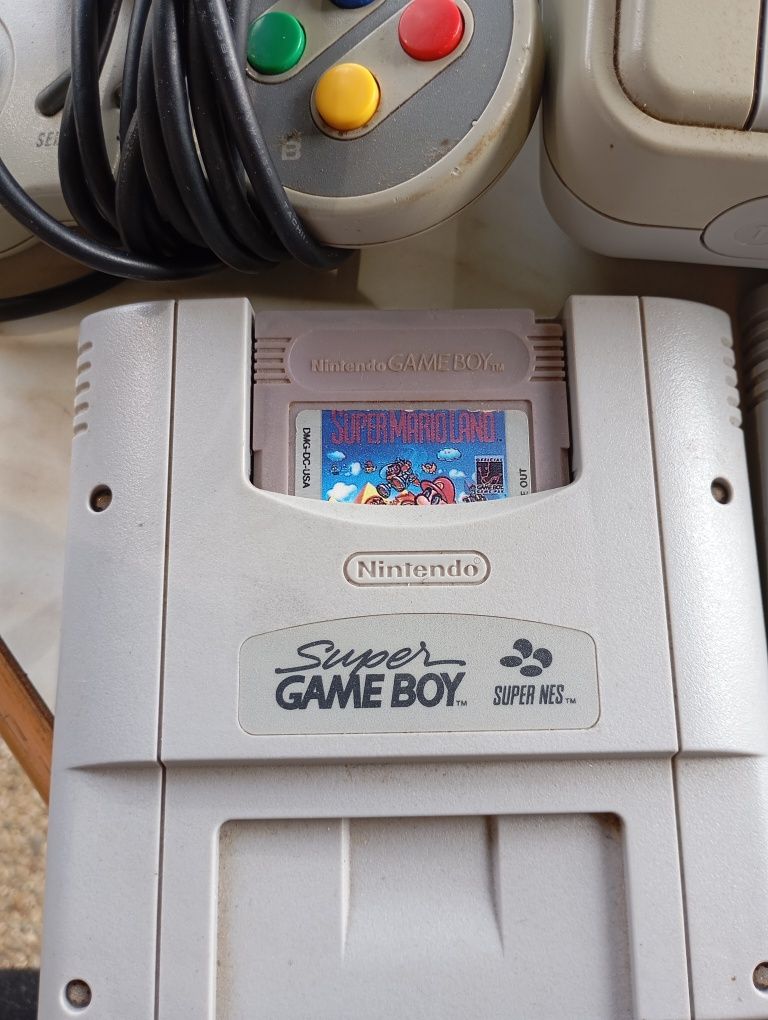 Vendo super nintendo com ótima conservação...