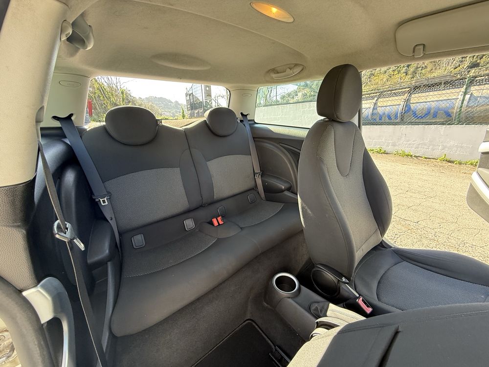 Mini Cooper 1.6 D 2010