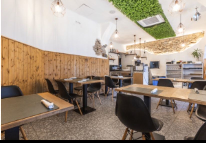 TRESPASSE restaurante em funcionamento