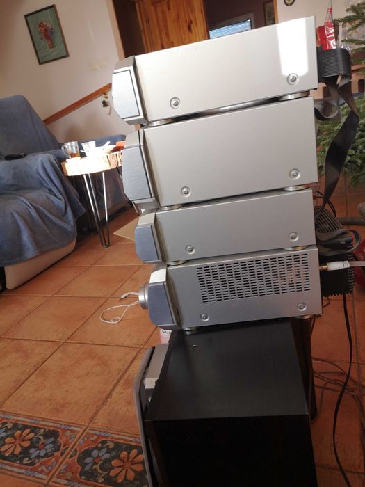 Wieża Techniks stan dobry