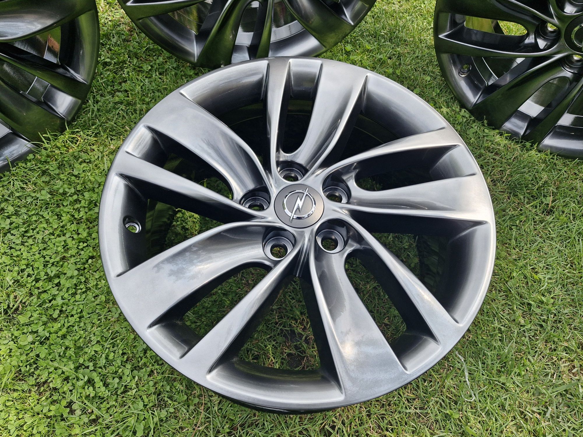 Felgi aluminiowe Oryginalne Opel Insignia 18" 5x120 Chrome Shadow