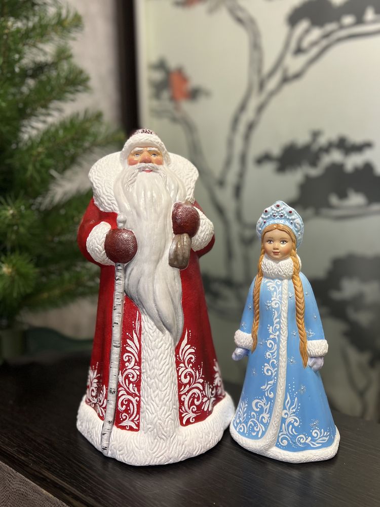 Подставочные игрушки под елку Дед Мороз и снегурочка