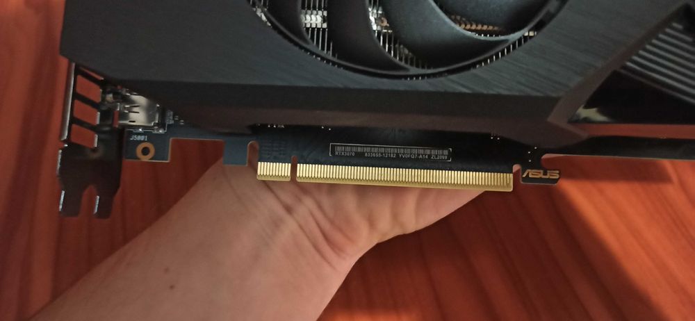 ASUS Dual GeForce RTX 3070 На пломбах , Чудовий стан