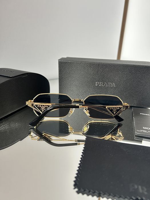 Okulary przeciwsłoneczne „prada” złote