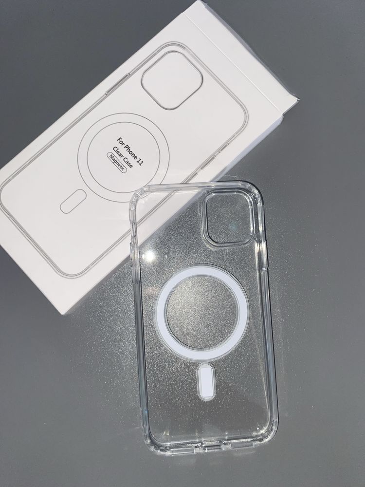 Etui APPLE Clear Case MagSafe do iPhone 11