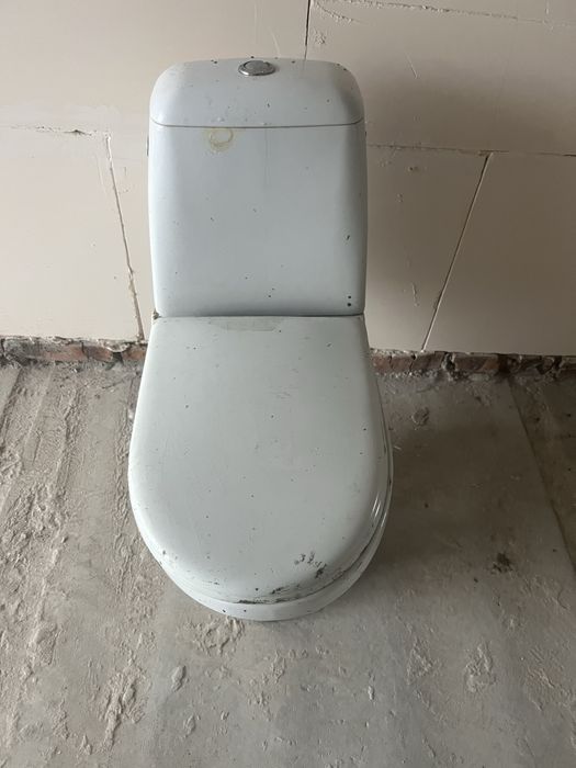 Унітаз для ремонту