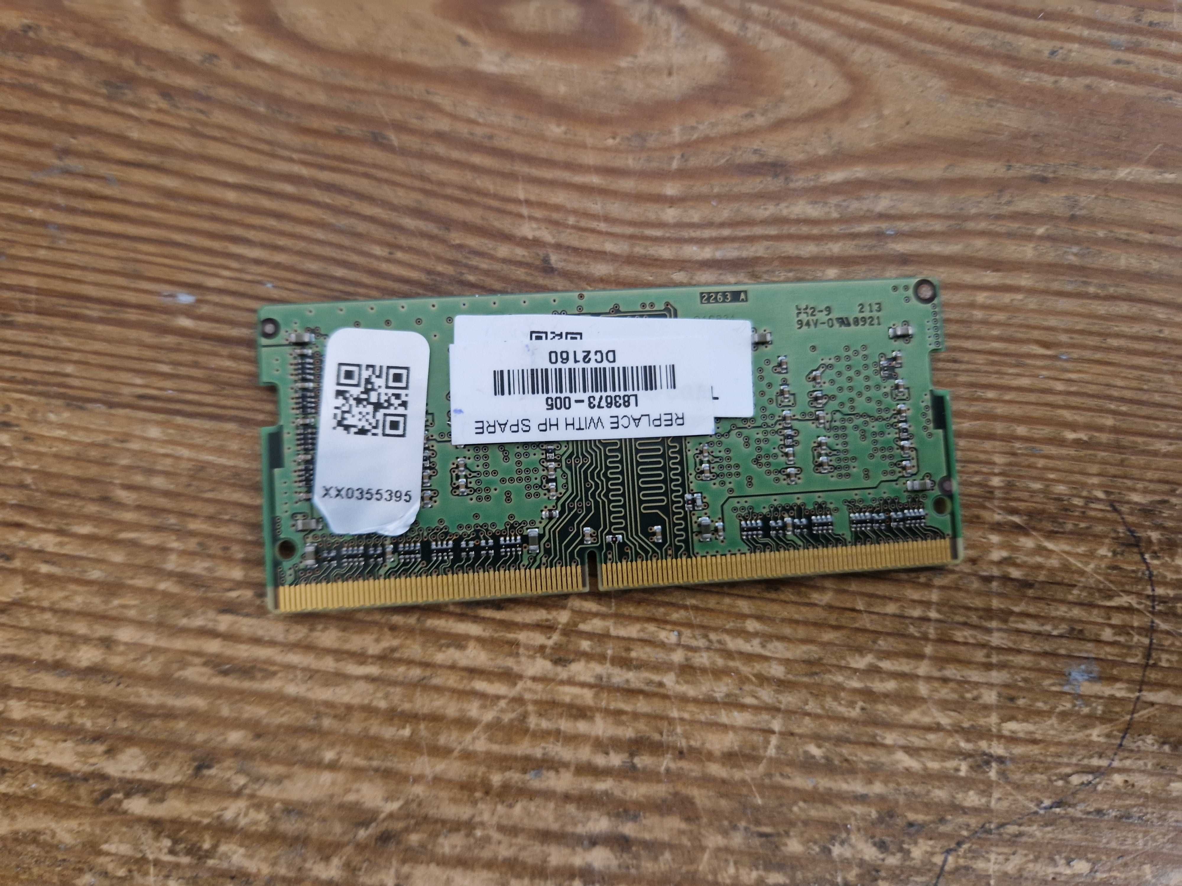 Pamięć RAM DDR4 Micron MTA4ATF51264HZ-3G2J1 4 GB (2395)