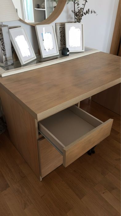 Secretária IKEA em Madeira