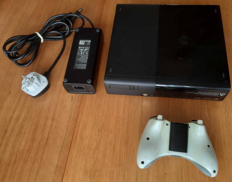X box 360 - komplet - Sprawna