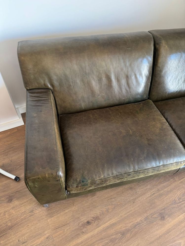 Vendo sofa de couro retro