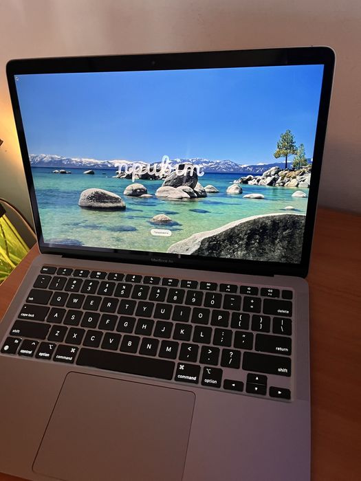 Macbook air A2337 M1 2020 року, 8/512 АКБ 38ц. 99%