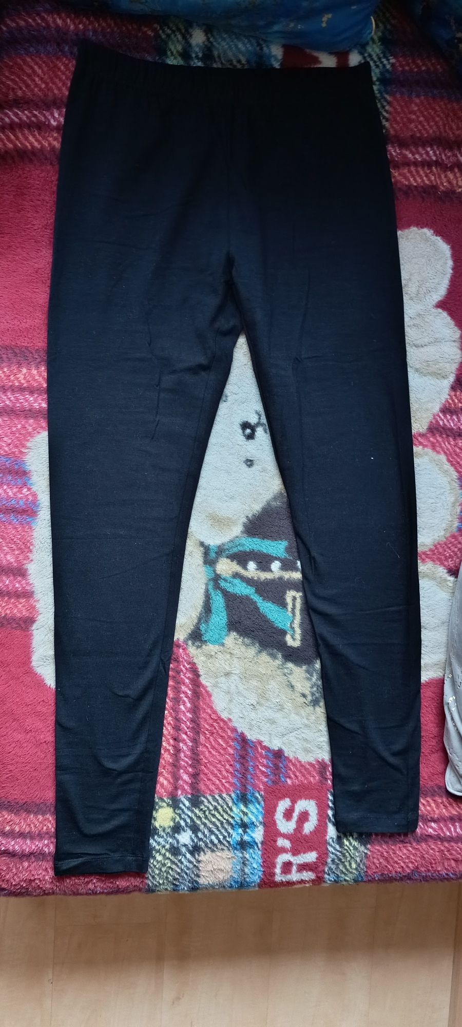 Czarne legginsy L