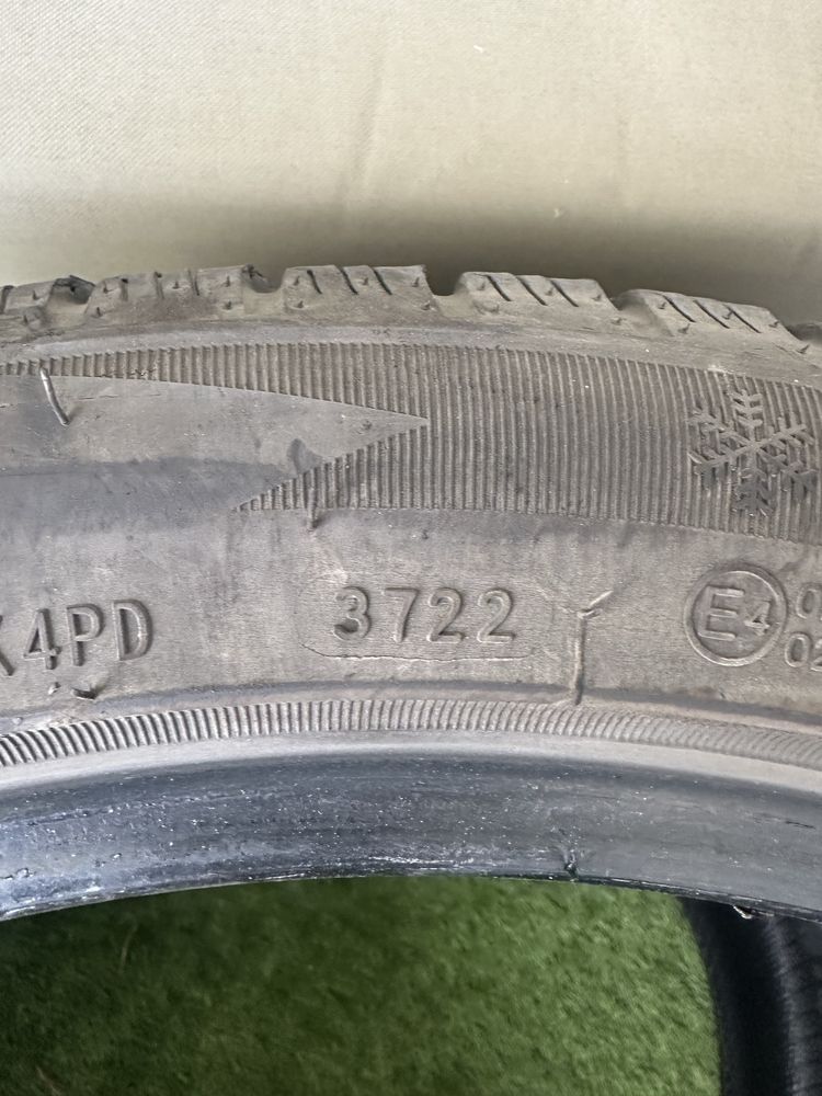 Opony zimowe 245/40 R20, 2022 rok