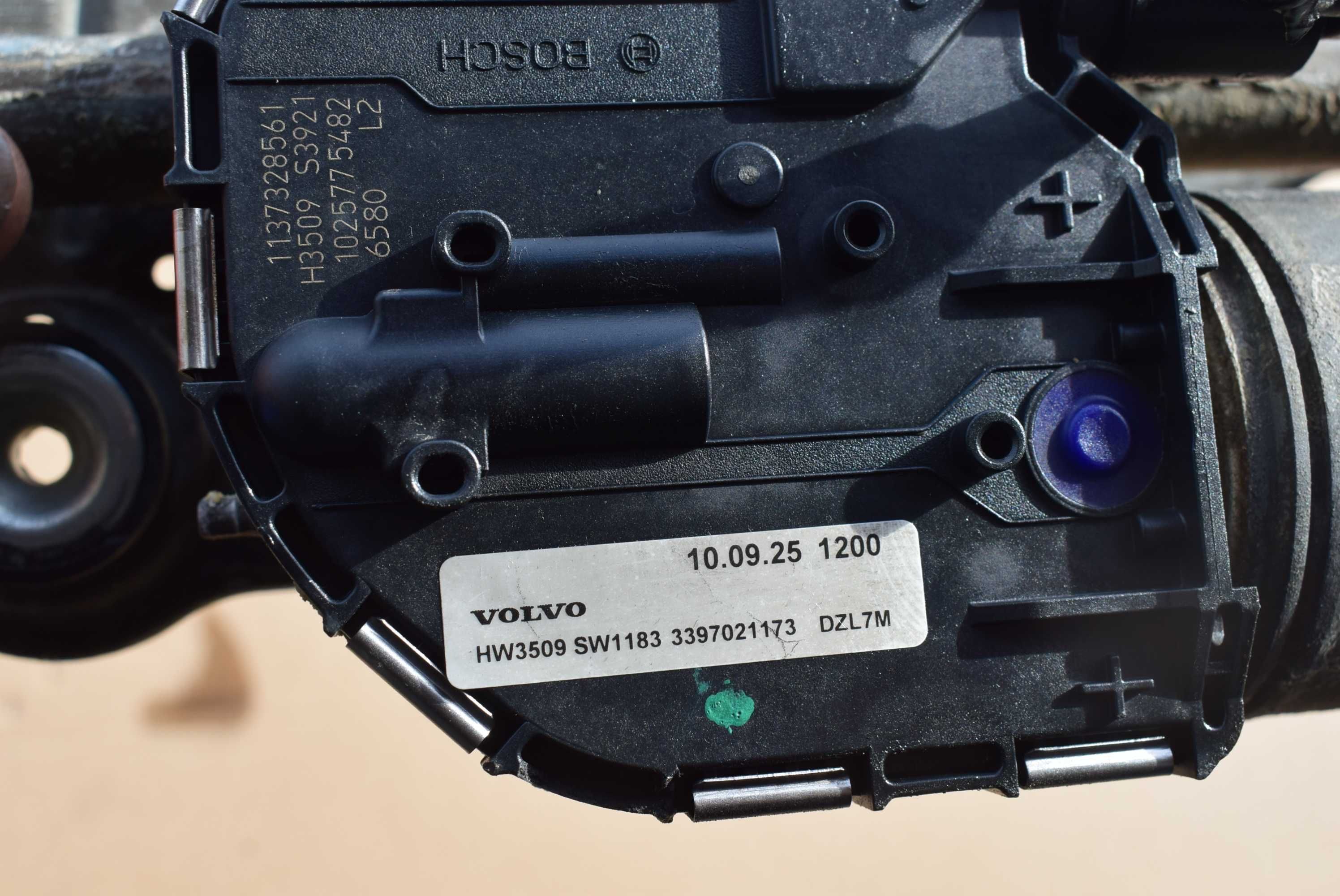 mechanizm wycieraczek przód VOLVO V60 S60 II