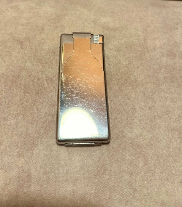 Papierośnica z wbudowaną zapalniczką |kolor srebrny | model no. TF8943