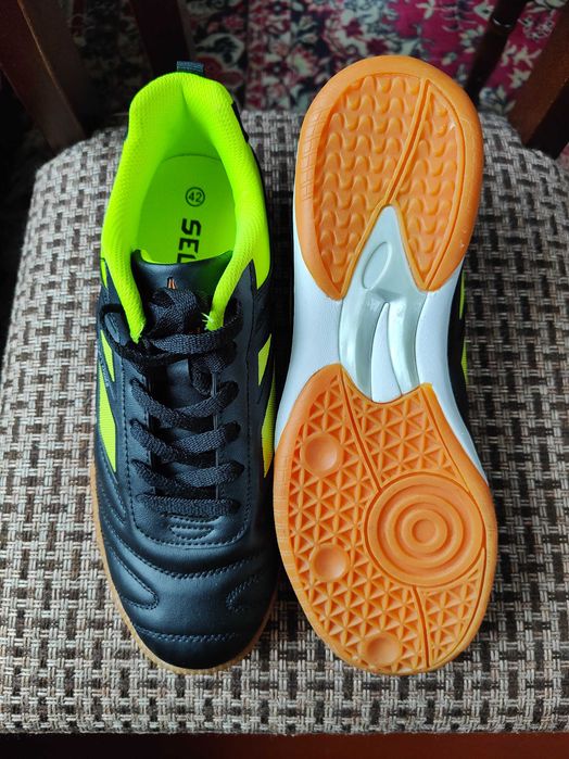 Продам кросівки Select Ademar III; Hummel 3S з устілкою Ortholite