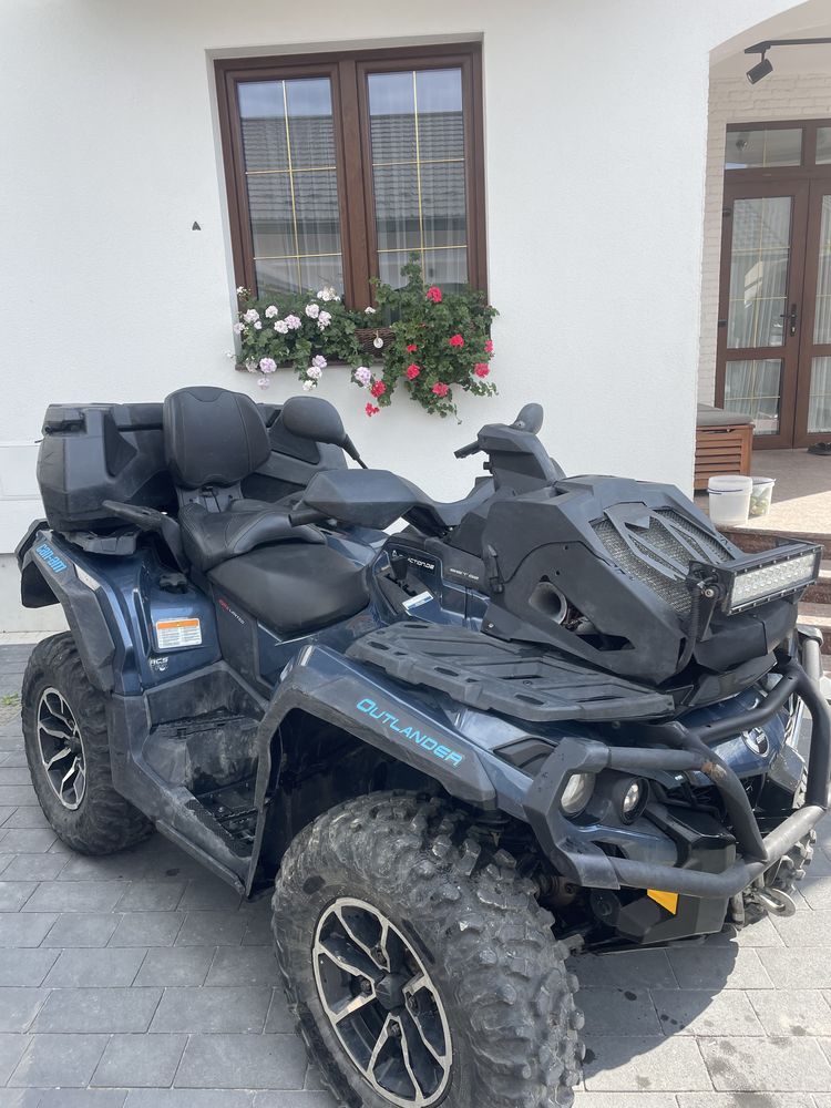Квадроцикл BRP 1000 Outlander
