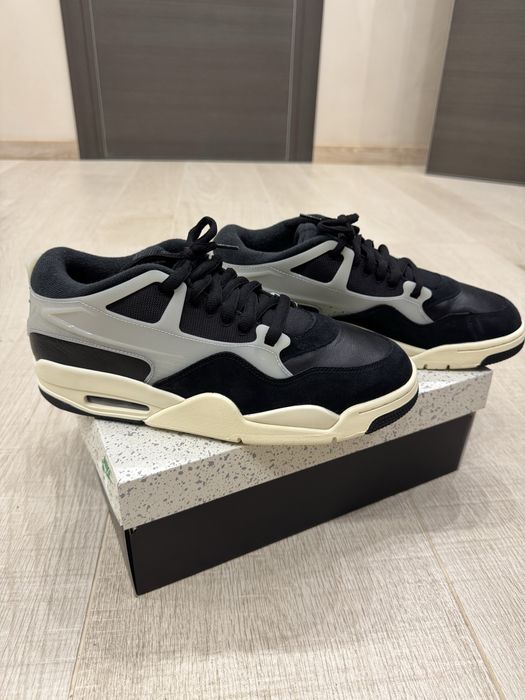 Кросівки Nike Air Jordan 4 RM