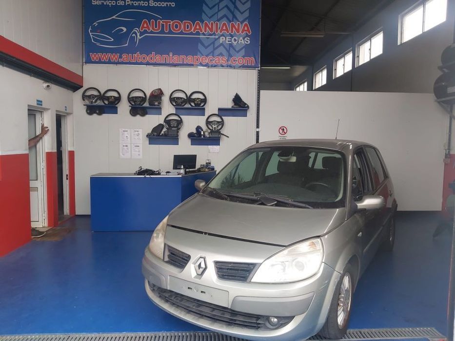 Renault Scenic 1.5 DCI às peças