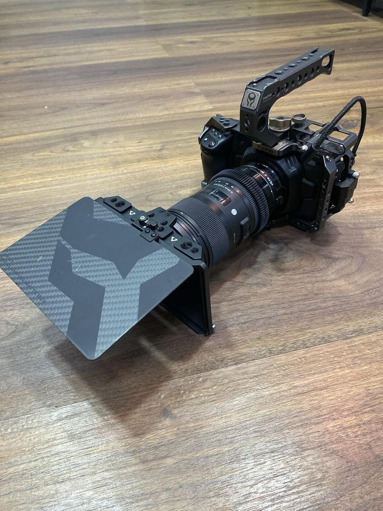Blackmagic Cinema Camera 4k com Lente e Rig