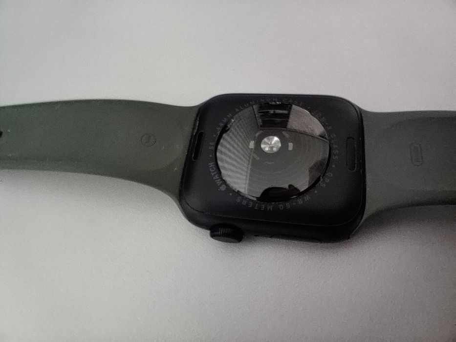 Apple Watch SE 2 44mm