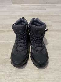 Зимові теплі черевики Colombia waterproof43.5 28.5 см
