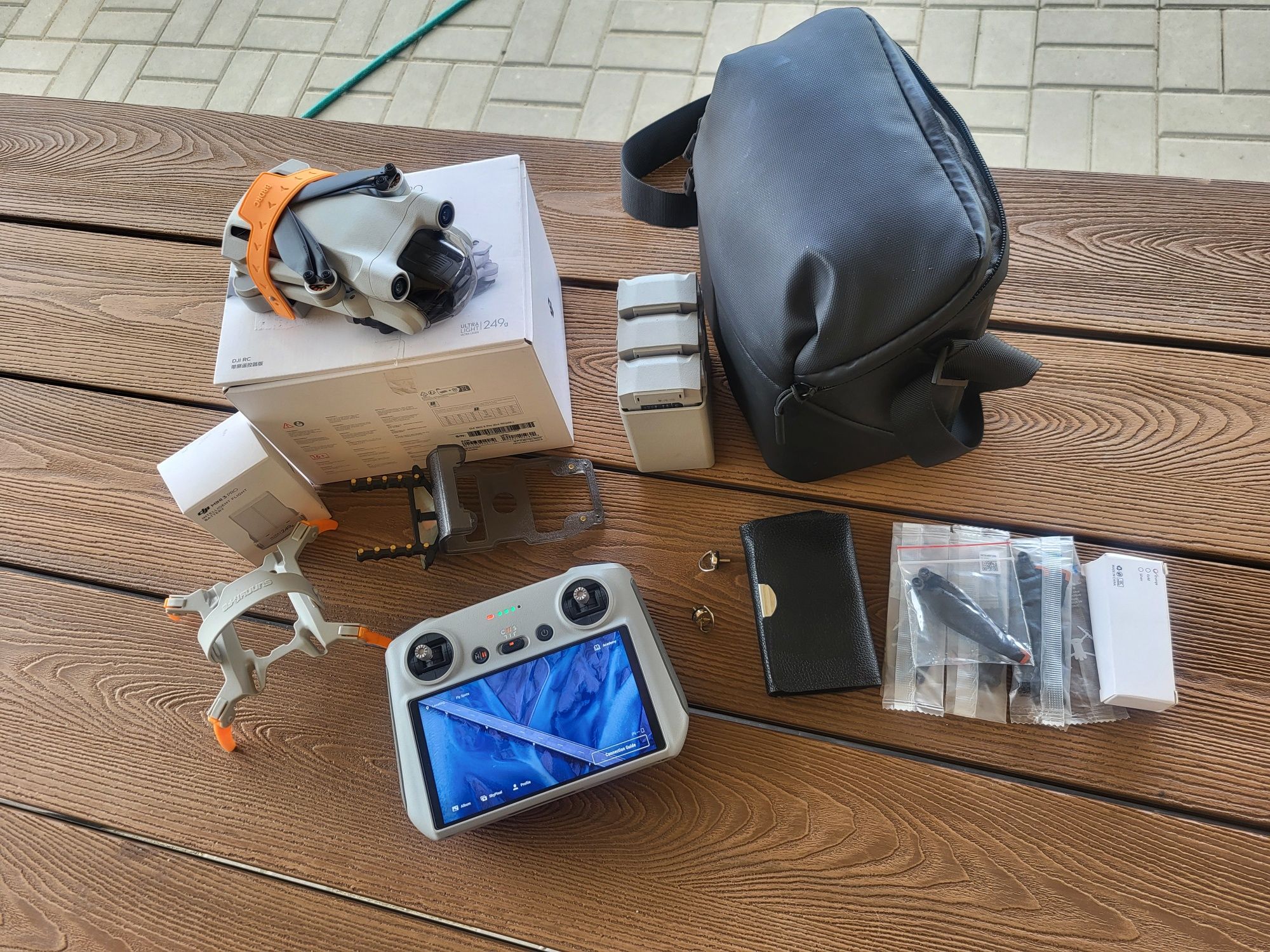 Dji mini 3 pro Rc odblokowany na 500m  Fly More Combo z ubezpieczeniem