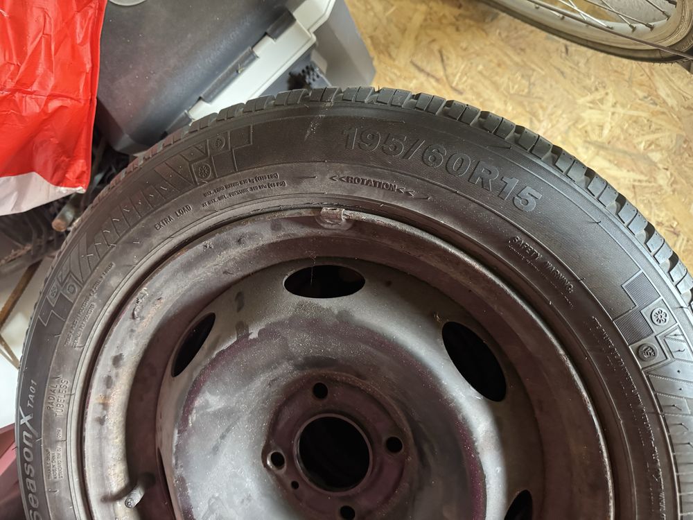 Sprzedam opony wilosezonowe 195/60 R 15