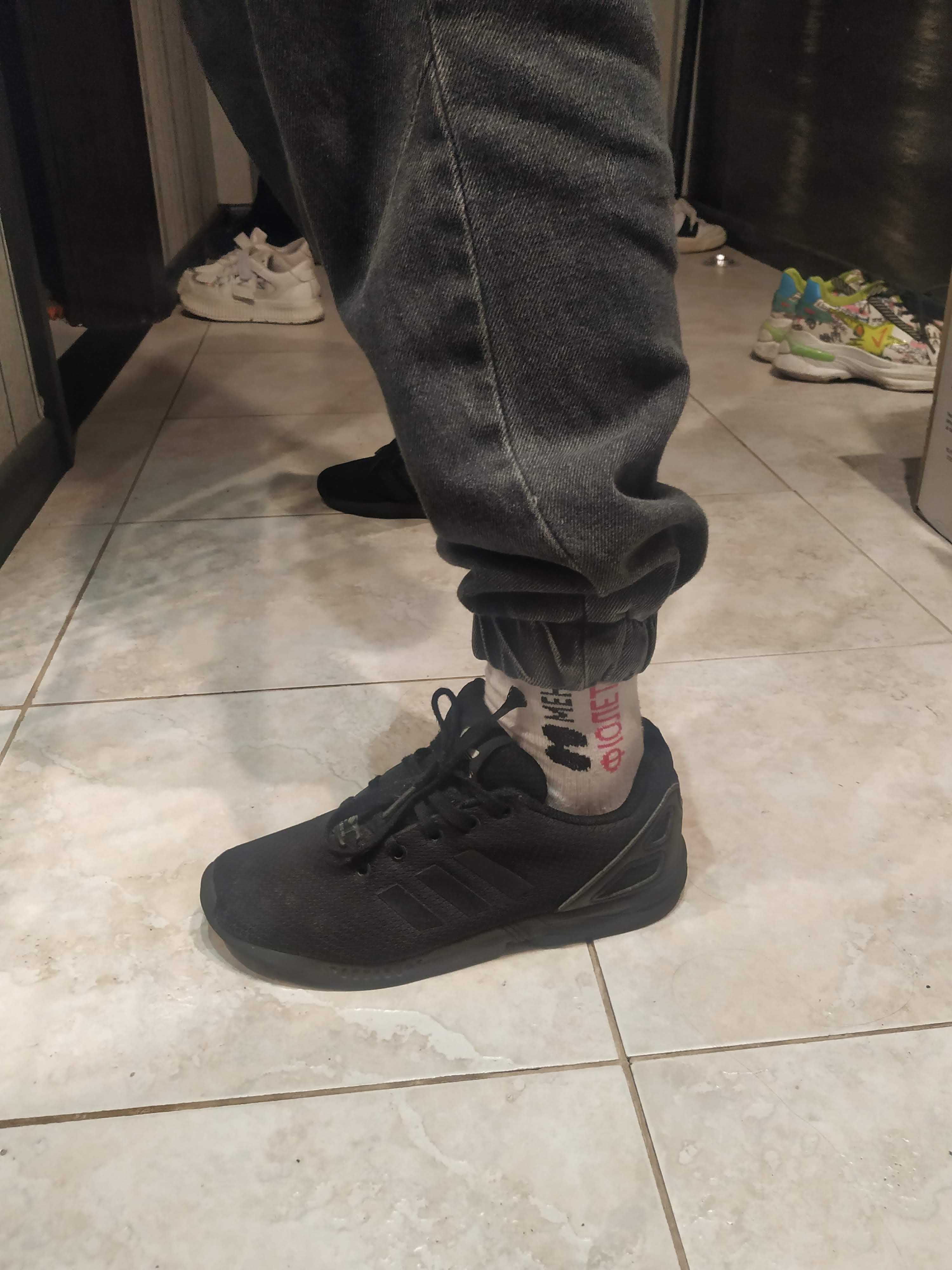 Кроси, кросівки для хлопчика Adidas розмір 34, стелька 21 см.