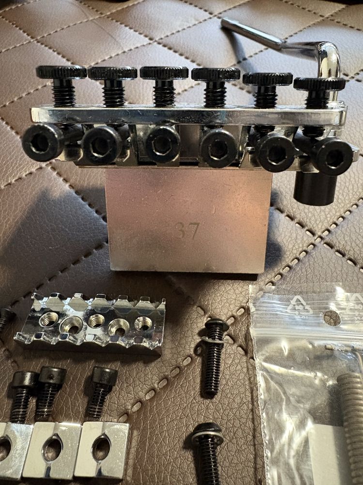 Schaller Lockmeister 6 Tremolo C 37mm blok stalowy (Floyd Rose 1000)