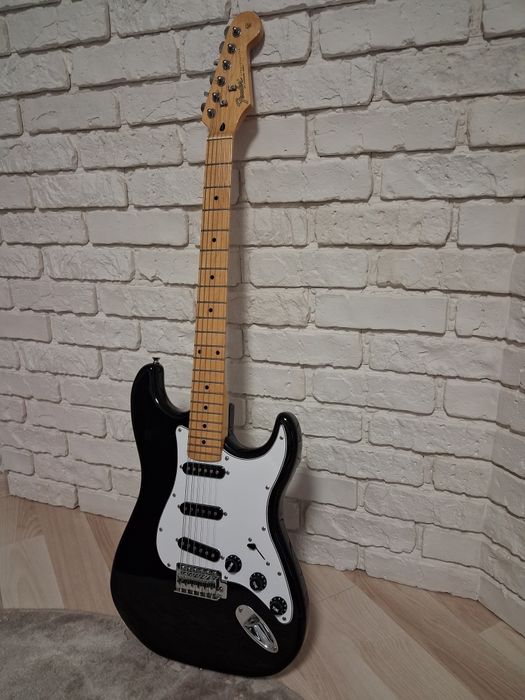 Продається гітара  Fender Stratocaster