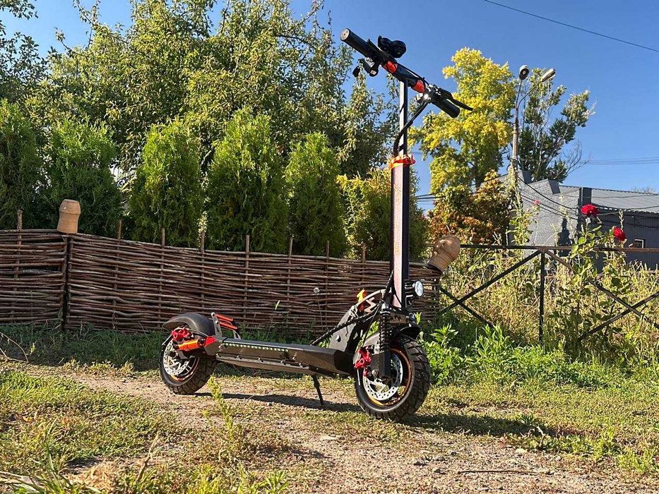 Електросамокат 10 дюймів колеса 48V 15AH 800W X-BOOST-001Х 45 км/год
