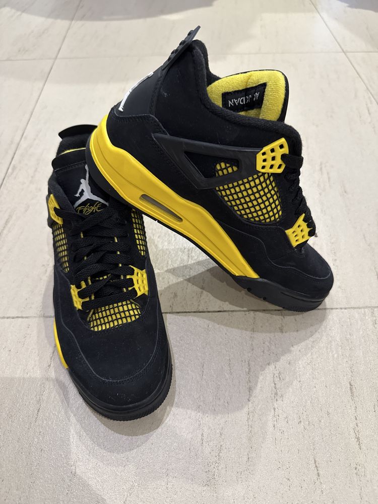 Nike air jordan 4 yellow