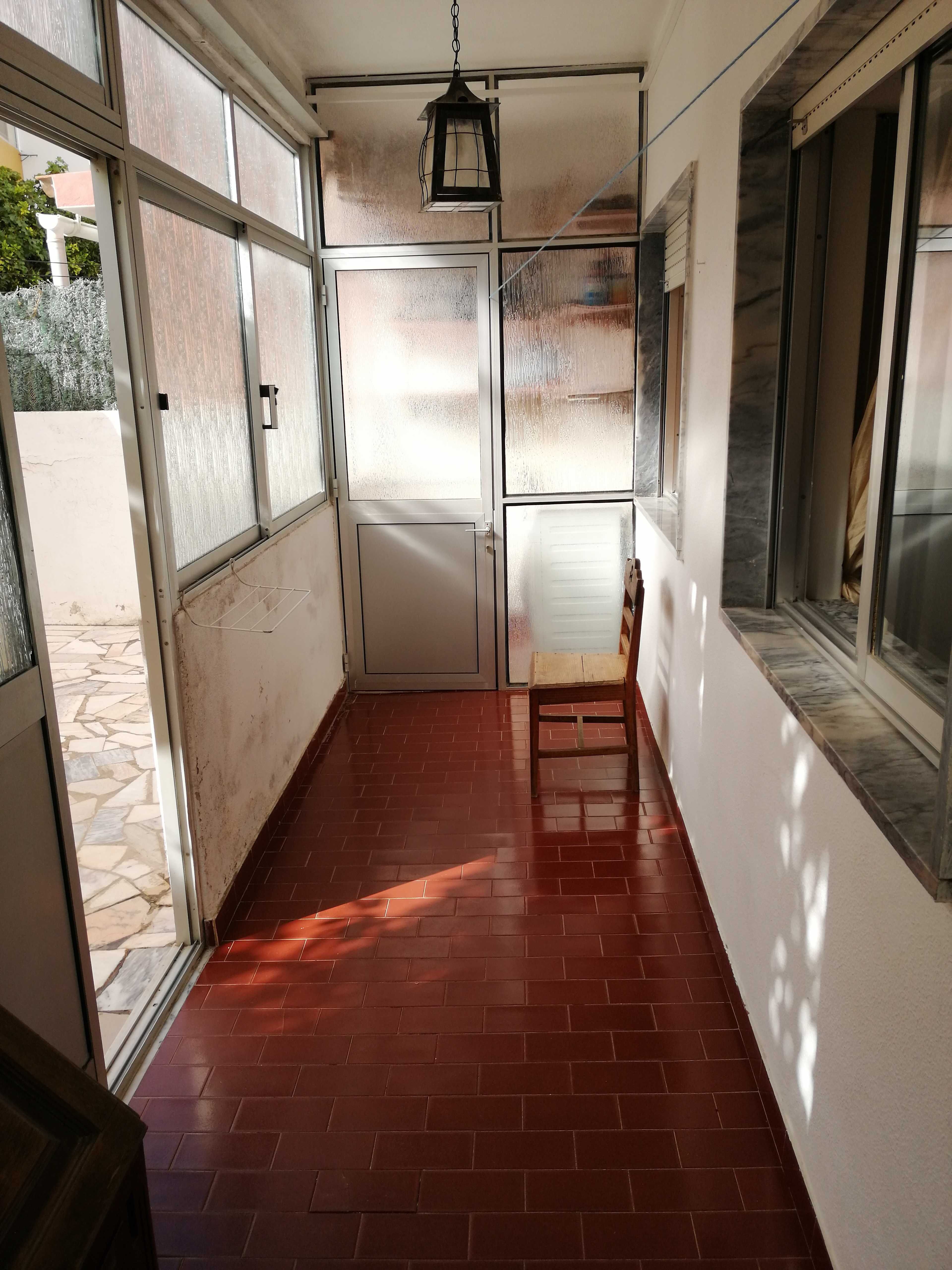 Quarto para alugar a docente ES Tavira