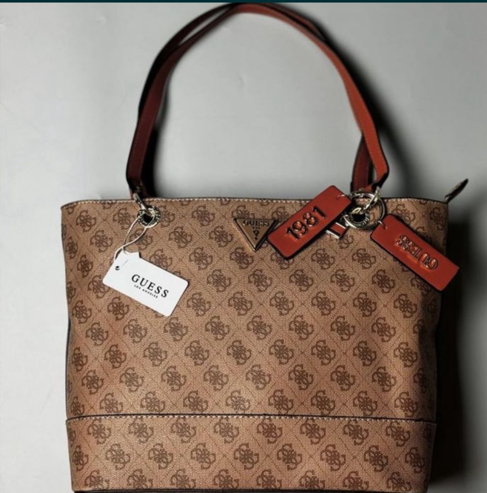 Сумка шоппер  Guess в сірому,чорному , коричневому кольорі