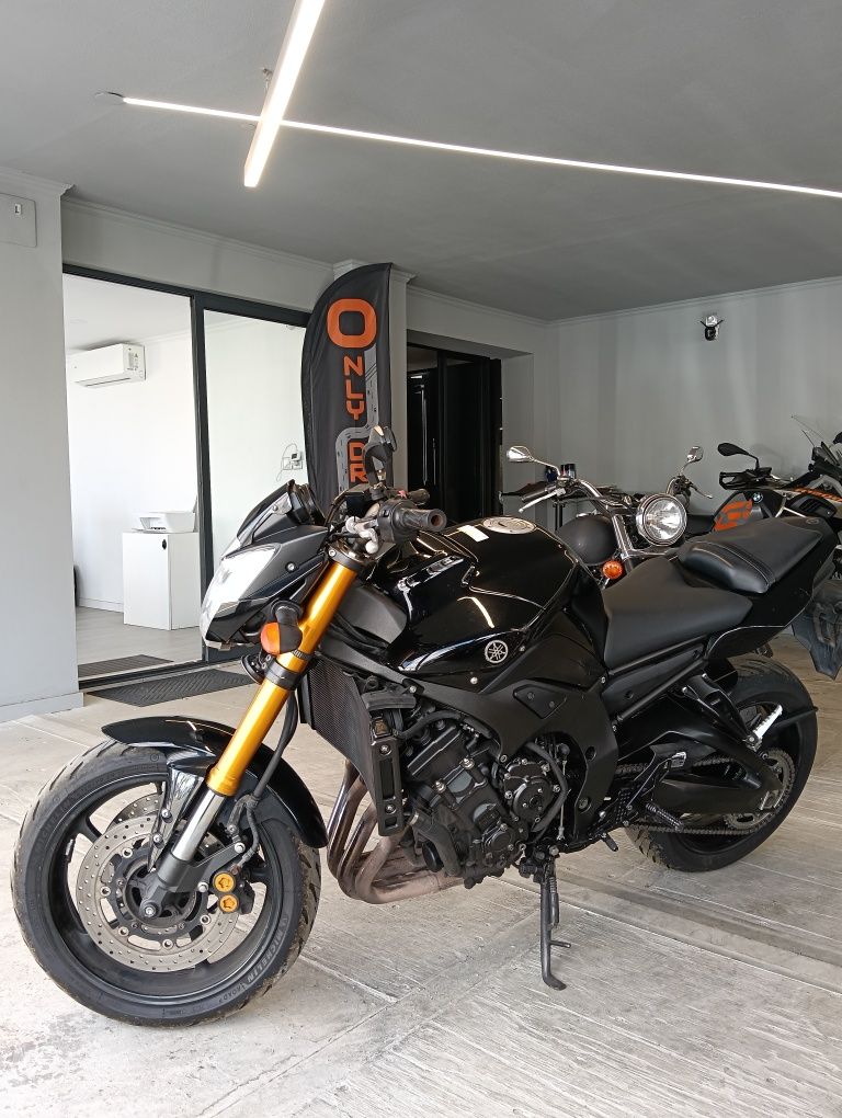 Yamaha FZ8 - Naked Bike