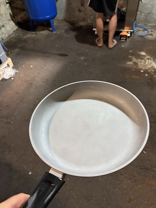 Надоємо послуги Аквабласту ,піскоструй ,порошкова покрасуа,мийка днища