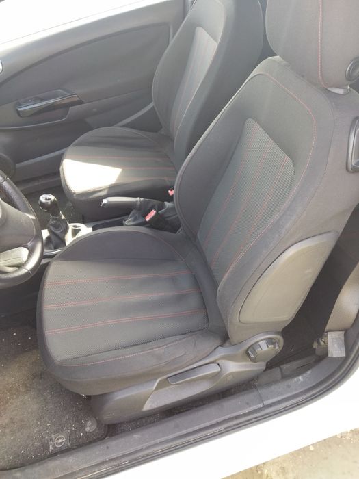 Opel corsa black edition