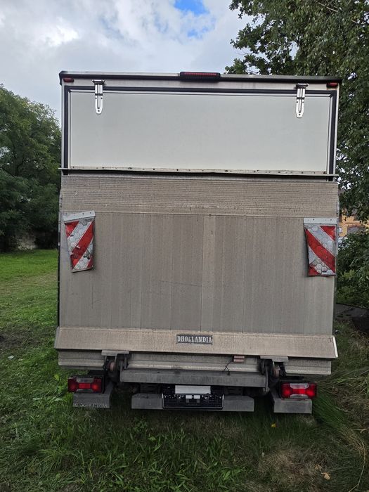 Kontener z windą Iveco