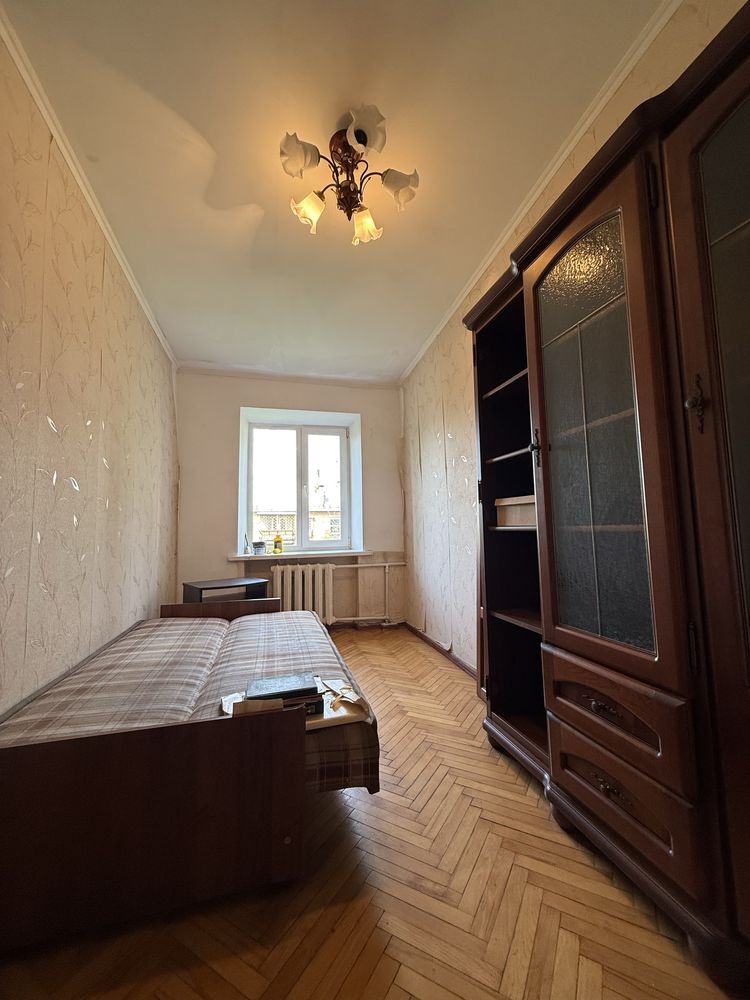 Без %. Продам 2кімн квартиру. Житомирська. Вул. Краснова,Берестейський