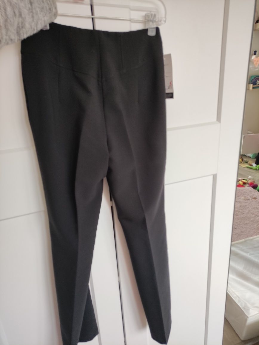 Nowe taranko czarne spodnie eleganckie 36 S prosta nogawka