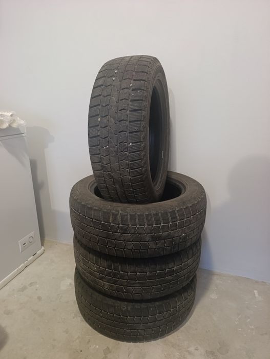 Продам. 205/55 r16 Зима