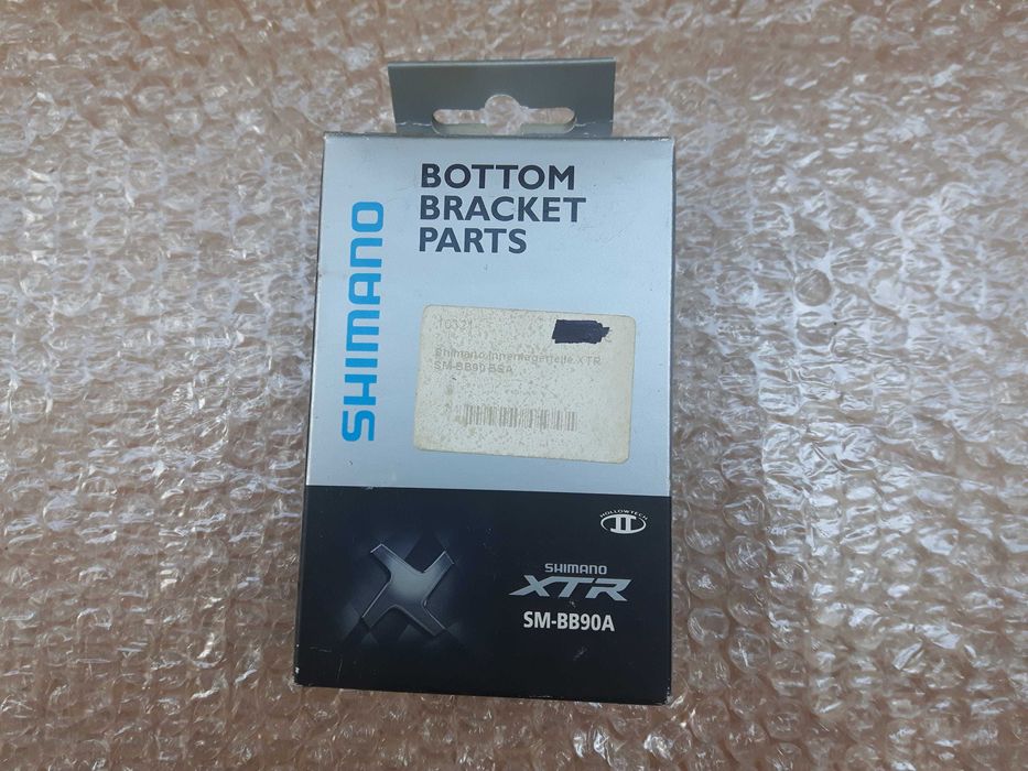 Wkład suportu Shimano XTR, model SM-BB90-Nowy i nieużywany