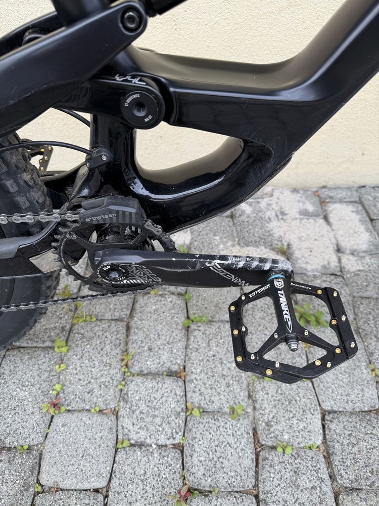 YT Capra Comp 27,5 - 2020 - Rozmiar L - Carbon