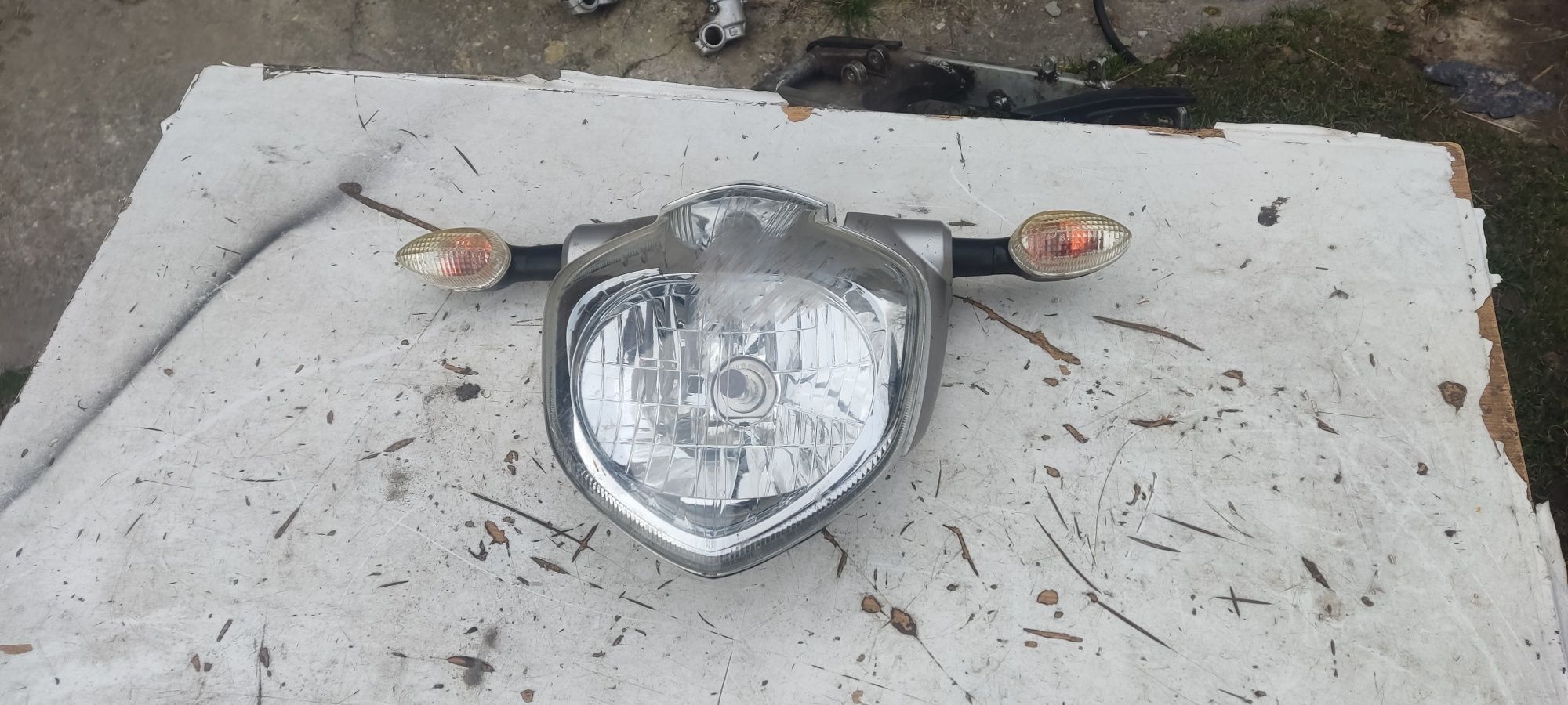 Yamaha fz6 lampa kierunki mocowanie