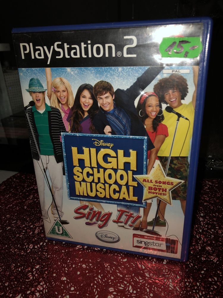Gra na PS2 "High School Musical - Sing It!"