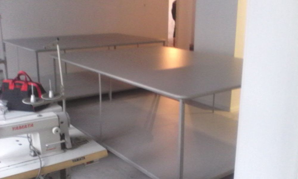 Розкрийний.   стіл...