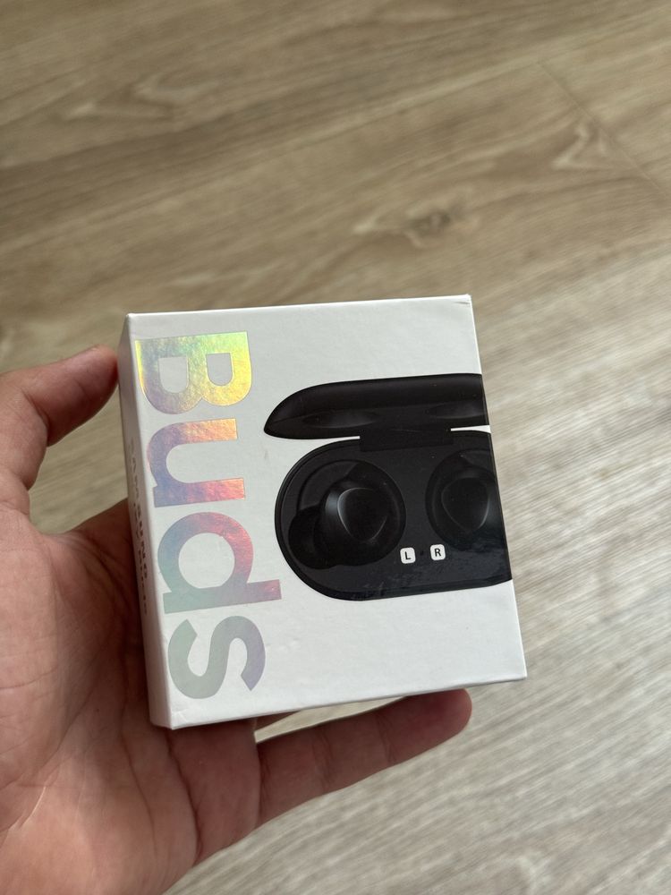 Навушники Samsung Buds